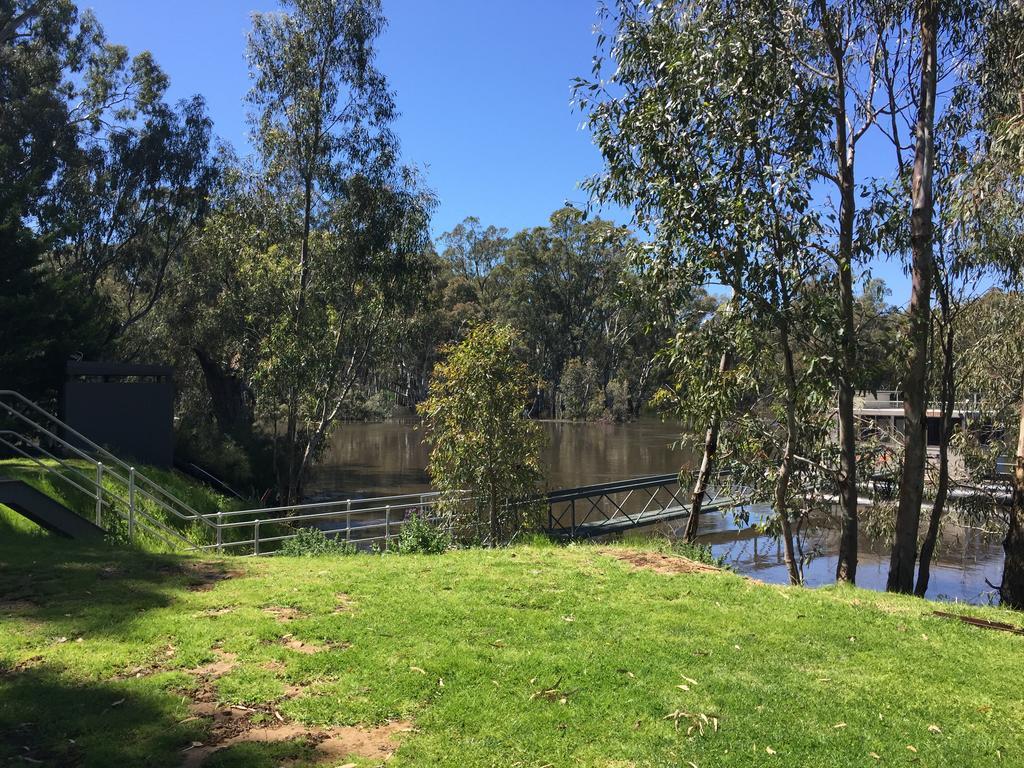 Riverspa Apartments Moama Esterno foto