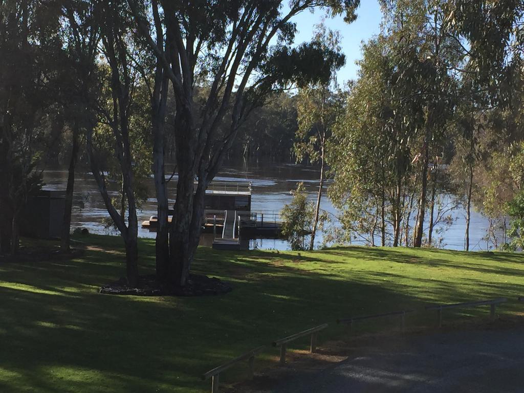 Riverspa Apartments Moama Esterno foto